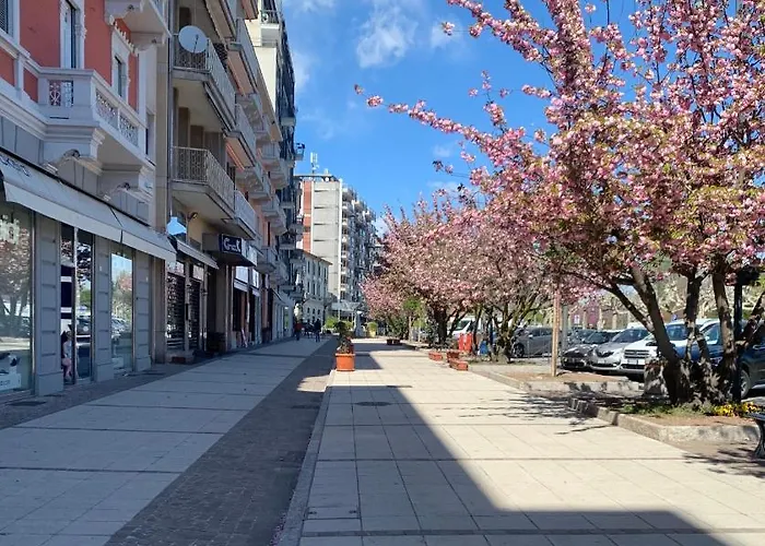 Maiden-art Apartman Arona